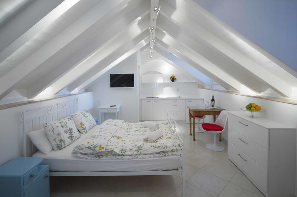 Apartment Templar *